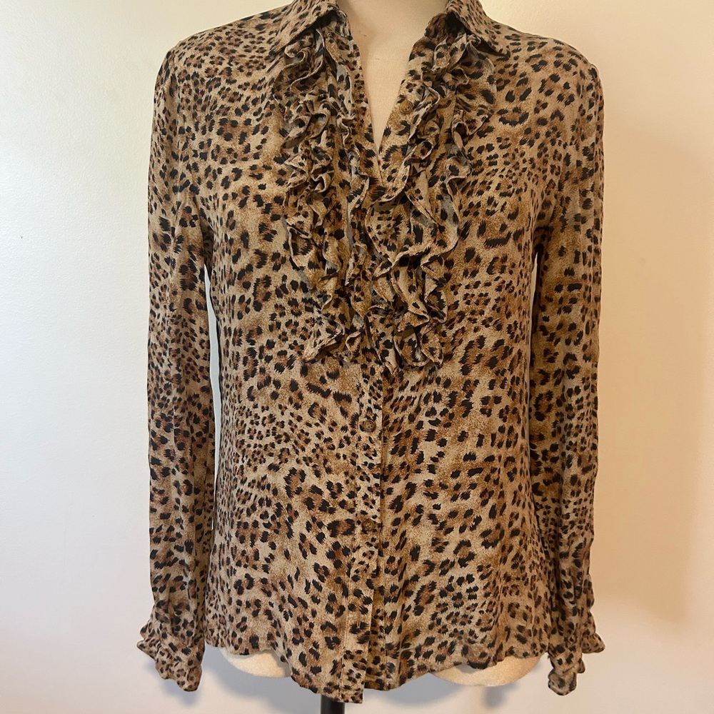 Beautiful Oscar de la Renta cheetah prints blouse size 6